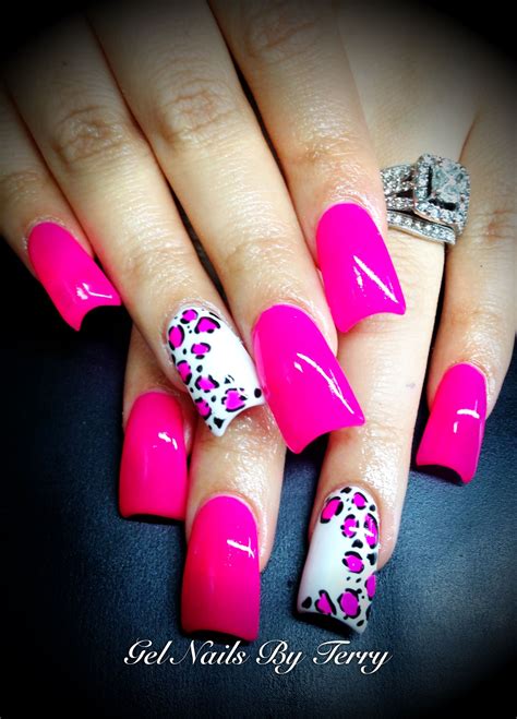 hot pink leopard nails